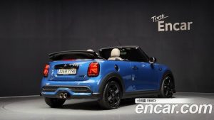 Mini Cooper Convertible CLASSIC 2023 года из Южной Кореи
