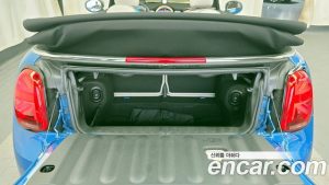 Mini Cooper Convertible CLASSIC 2023 года из Южной Кореи