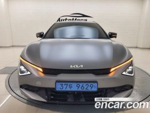 Kia EV6 Long Range 2WD 2025 года из Южной Кореи