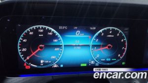 Mercedes-Benz E-Class E350 4MATIC AMG Line 2023 года из Южной Кореи