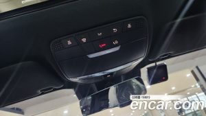 Mercedes-Benz E-Class E350 4MATIC AMG Line 2023 года из Южной Кореи