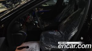 Mercedes-Benz E-Class E350 4MATIC AMG Line 2023 года из Южной Кореи