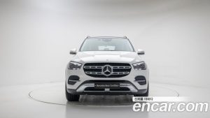 Mercedes-Benz GLE-Class GLE300d 4MATIC 2025 года из Южной Кореи