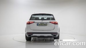 Mercedes-Benz GLE-Class GLE300d 4MATIC 2025 года из Южной Кореи