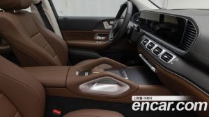 Mercedes-Benz GLE-Class GLE300d 4MATIC 2025 года из Южной Кореи