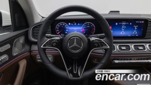 Mercedes-Benz GLE-Class GLE300d 4MATIC 2025 года из Южной Кореи
