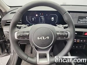 Kia K5 2.0 2025 года из Южной Кореи