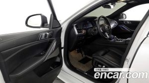 BMW X6 xDrive40i M Sport 2023 года из Южной Кореи