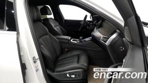 BMW X6 xDrive40i M Sport 2023 года из Южной Кореи