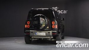 Land Rover Defender 110 P300 X- SE 2024 года из Южной Кореи