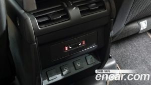 Land Rover Defender 110 P300 X- SE 2024 года из Южной Кореи