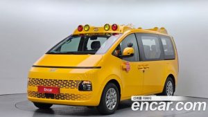 Hyundai Staria HEV 1.6 Tourer 11-Seater 2025 года из Южной Кореи