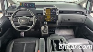 Hyundai Staria HEV 1.6 Tourer 11-Seater 2025 года из Южной Кореи