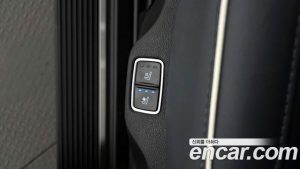 Hyundai Staria 4WD Lounge 9-Seater 2025 года из Южной Кореи