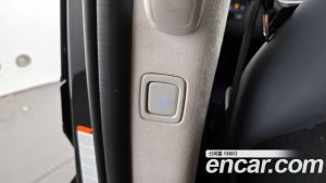 Hyundai Staria 4WD Lounge 9-Seater 2025 года из Южной Кореи