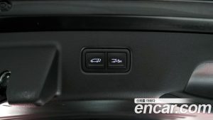 Hyundai Staria 4WD Lounge 9-Seater 2025 года из Южной Кореи