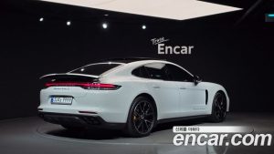Porsche Panamera 4.0 Turbo S 2023 года из Южной Кореи