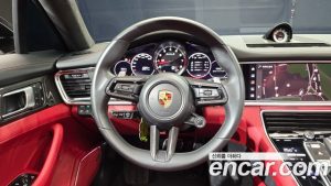 Porsche Panamera 4.0 Turbo S 2023 года из Южной Кореи