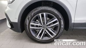 Volkswagen Tiguan 2.0 TSI Prestige 2024 года из Южной Кореи