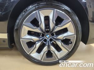BMW 7-Series 750e xDrive Design Pure Excellence 2024 года из Южной Кореи