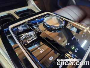 BMW 7-Series 750e xDrive Design Pure Excellence 2024 года из Южной Кореи