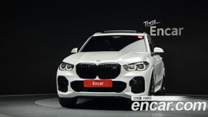 BMW X5 xDrive 40i M Sport 2023 года из Южной Кореи