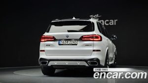 BMW X5 xDrive 40i M Sport 2023 года из Южной Кореи