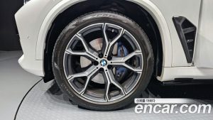 BMW X5 xDrive 40i M Sport 2023 года из Южной Кореи