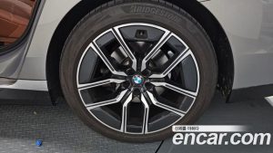BMW 7-Series 740i sDrive M Sport 2023 года из Южной Кореи