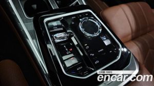 BMW 7-Series 740i sDrive M Sport 2023 года из Южной Кореи
