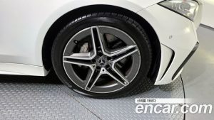 Mercedes-Benz CLS-Class CLS300d 4MATIC 2023 года из Южной Кореи