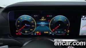 Mercedes-Benz CLS-Class CLS300d 4MATIC 2023 года из Южной Кореи