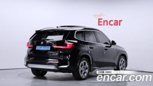 BMW iX1 xDrive 30 xLine 2023 года из Южной Кореи