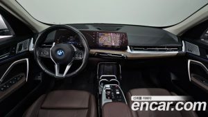 BMW iX1 xDrive 30 xLine 2023 года из Южной Кореи