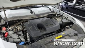 Land Rover Defender 130 P400 X- HSE 2024 года из Южной Кореи