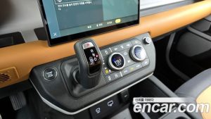 Land Rover Defender 130 P400 X- HSE 2024 года из Южной Кореи