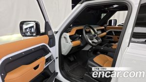 Land Rover Defender 130 P400 X- HSE 2024 года из Южной Кореи