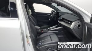 Audi A3 40 TFSI 2023 года из Южной Кореи