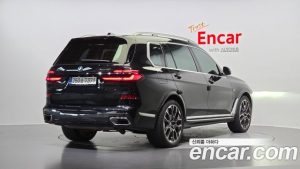BMW X7 xDrive 40i M Sport 6 2023 года из Южной Кореи
