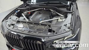BMW X7 xDrive 40i M Sport 6 2023 года из Южной Кореи