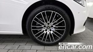 Mercedes-Benz C-Class C200 Avantgarde 2024 года из Южной Кореи