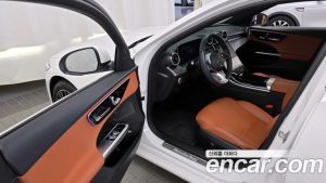 Mercedes-Benz C-Class C200 Avantgarde 2024 года из Южной Кореи