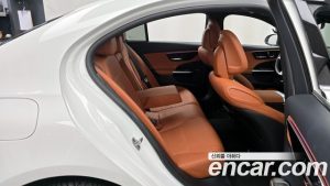 Mercedes-Benz C-Class C200 Avantgarde 2024 года из Южной Кореи