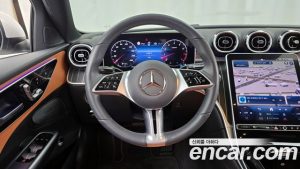 Mercedes-Benz C-Class C200 Avantgarde 2024 года из Южной Кореи