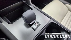 Land Rover Discovery Sport P250 Dynamic SE 2024 года из Южной Кореи