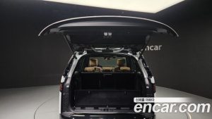 Land Rover Discovery P360 Dynamic HSE 2024 года из Южной Кореи
