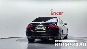 Mercedes-Benz S-Class S580e 4MATIC 2023 года из Южной Кореи