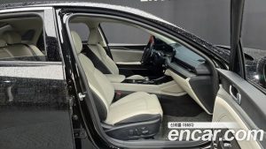 Kia K5 1.6 Turbo 2024 года из Южной Кореи