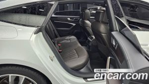 Audi A7 55 TFSI 4WD Premium 2023 года из Южной Кореи