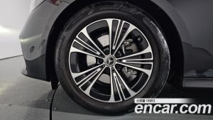 Mercedes-Benz E-Class E200 Avantgarde 2024 года из Южной Кореи